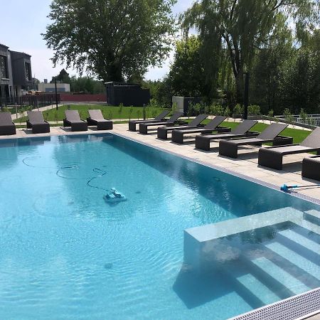 25H Spa-Residenz Best Sleep Privat Garden & Pools Neusiedl am See Esterno foto