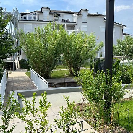 25H Spa-Residenz Best Sleep Privat Garden & Pools Neusiedl am See Esterno foto
