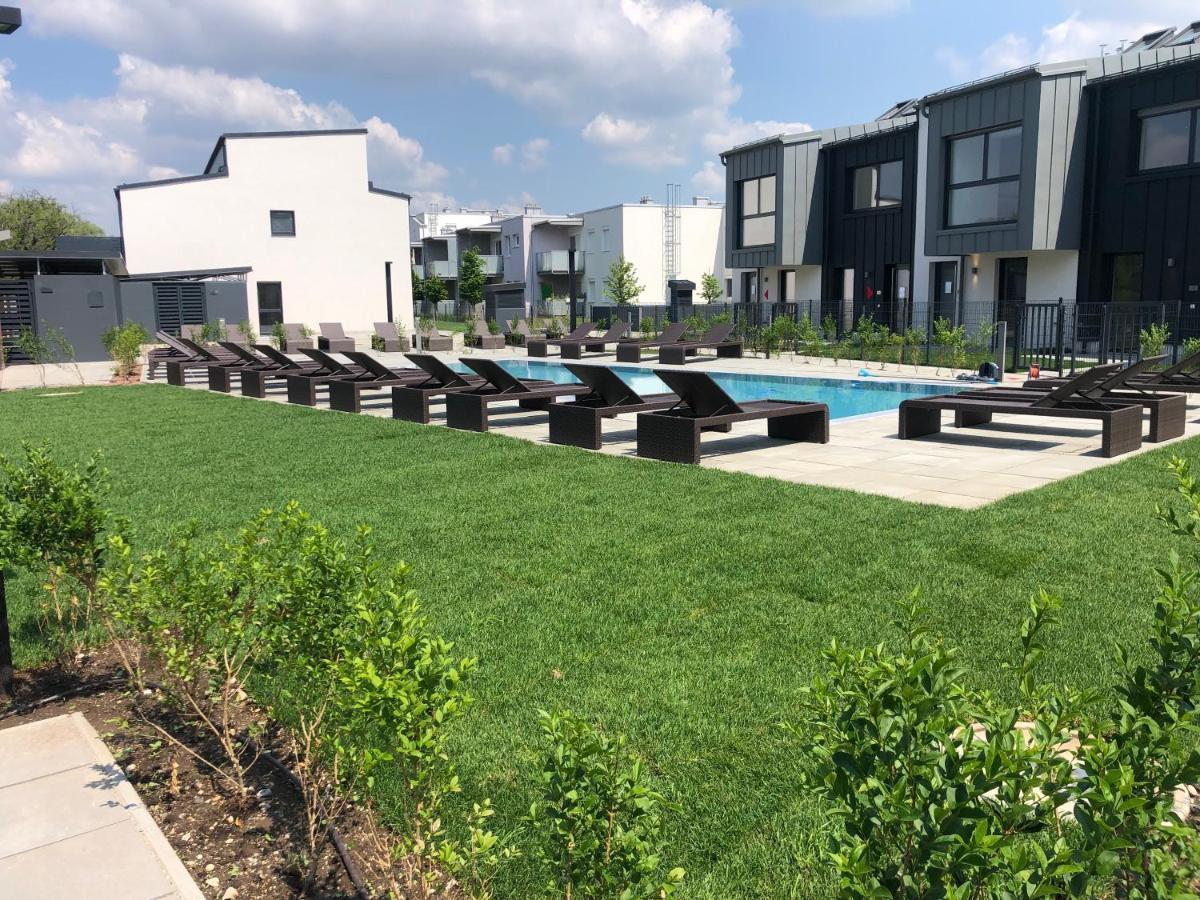 25H Spa-Residenz Best Sleep Privat Garden & Pools Neusiedl am See Esterno foto